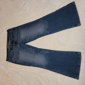 American Eagle low waist boyfriend jeans